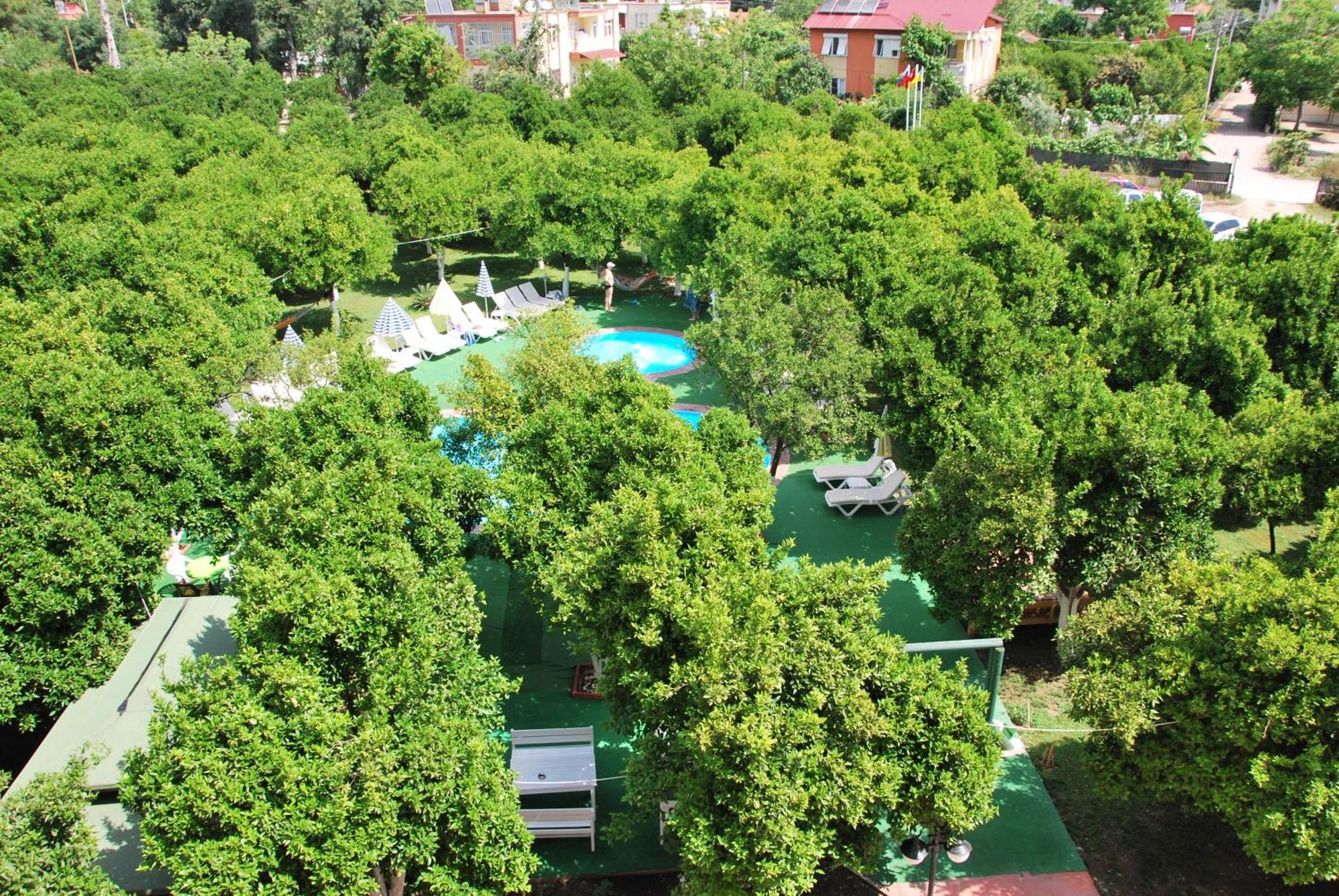 Castle Park Hotel Бельдиби Экстерьер фото