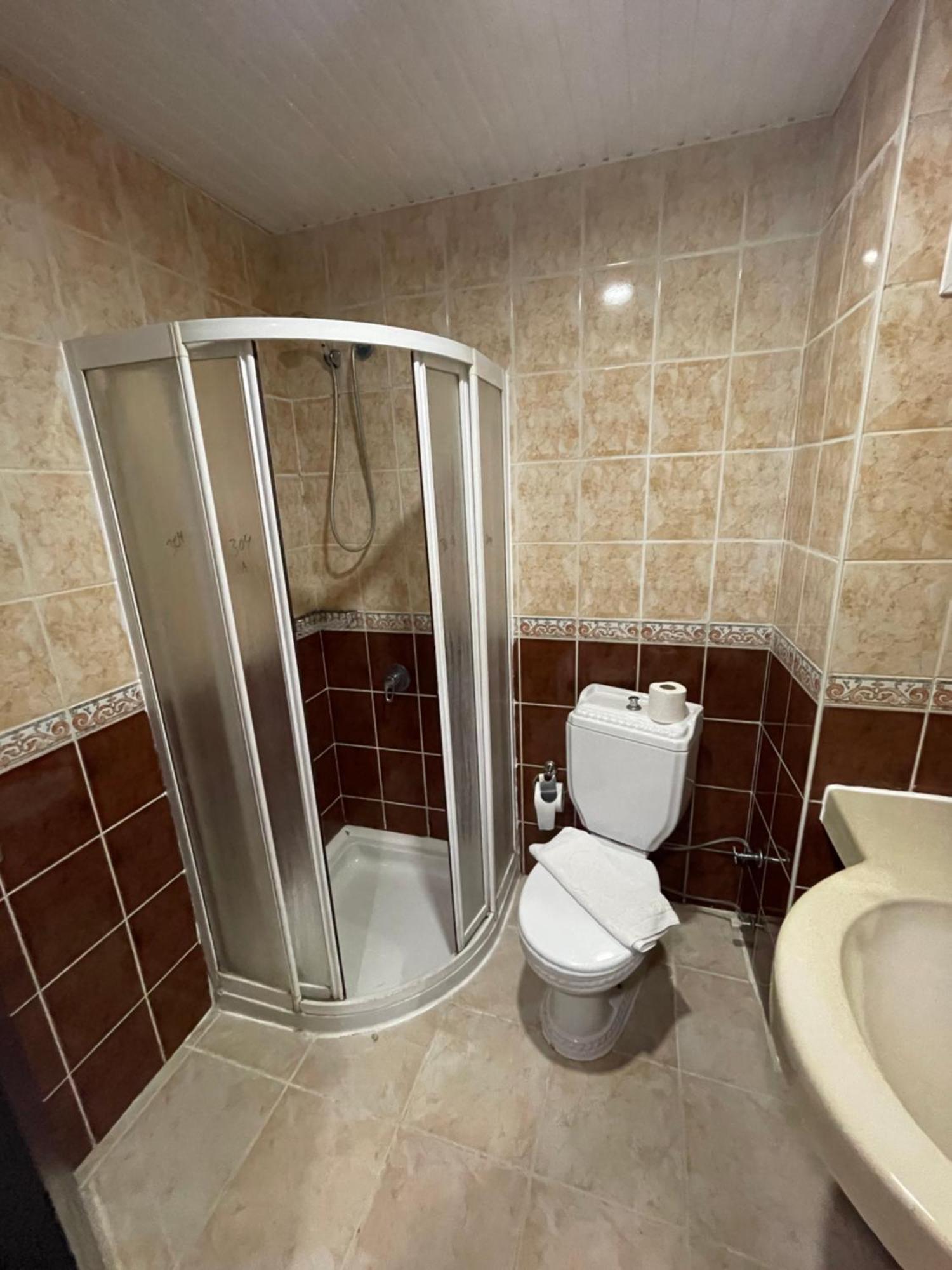 Castle Park Hotel Бельдиби Экстерьер фото