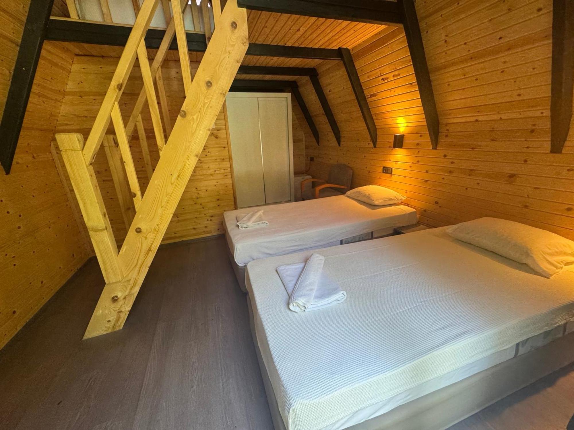 Castle Park Hotel Бельдиби Экстерьер фото